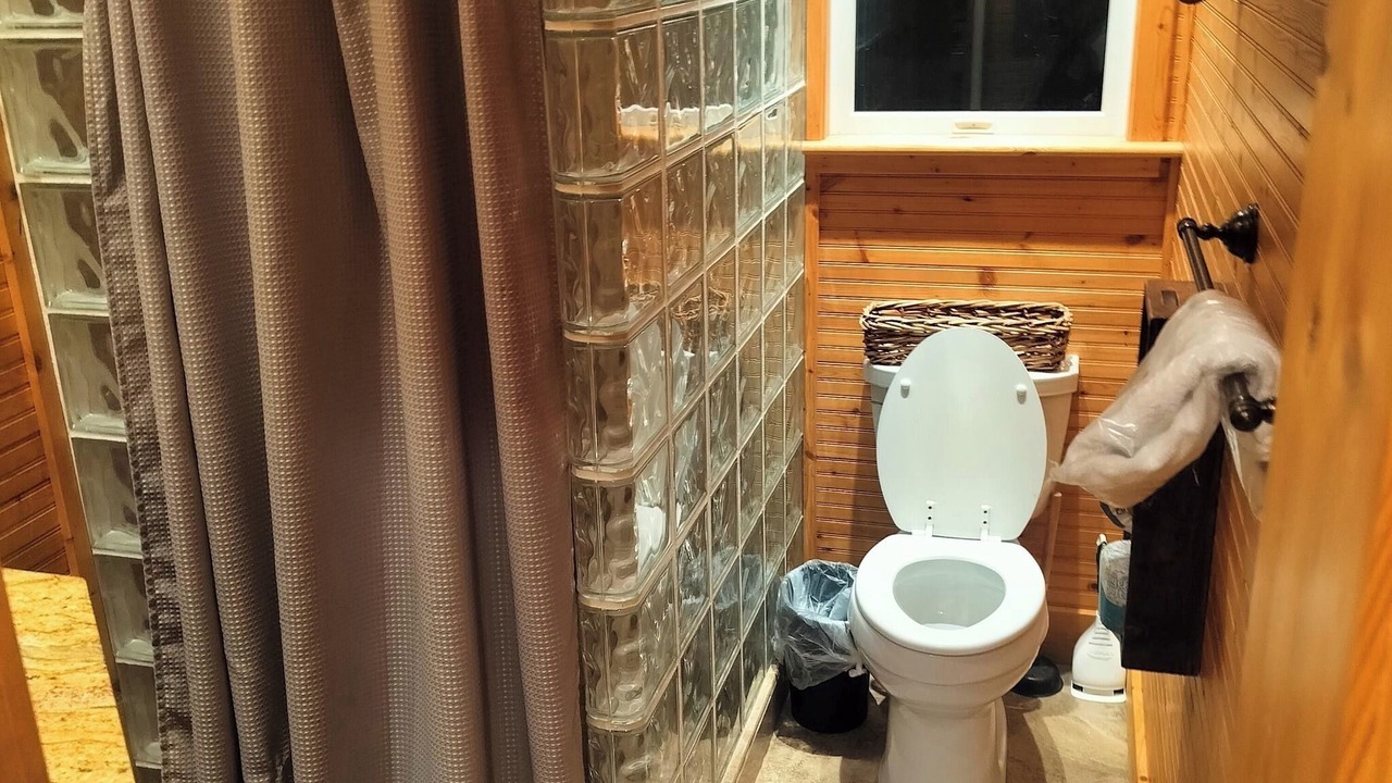 Photo of Bathroom in Nags Head