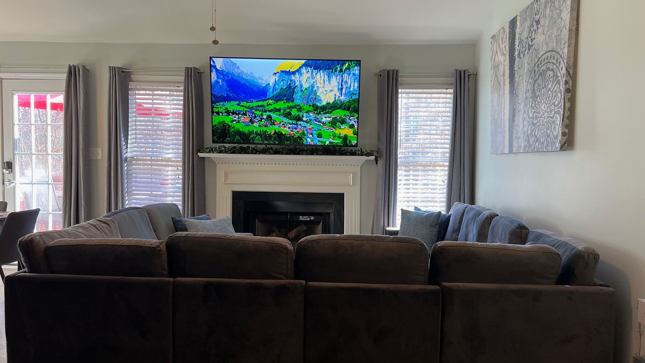 Photo of Livingroom in Northwest Raleigh