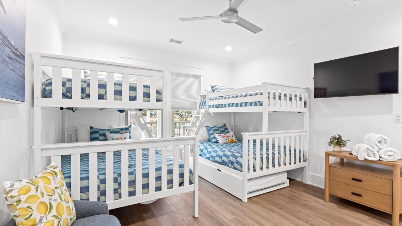 Photo of Bedroom in Long Beach