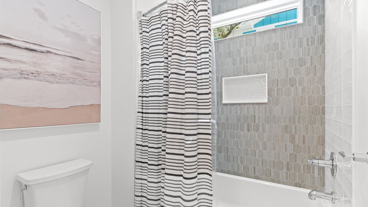 Photo of Bathroom in Long Beach