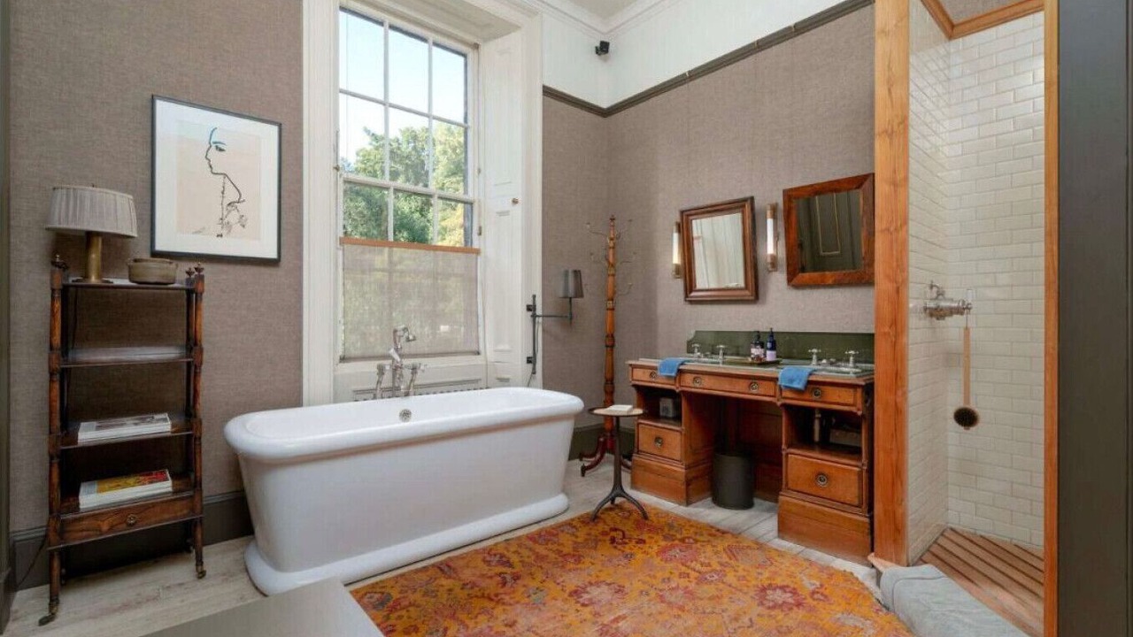 Photo of Bathroom in New Town