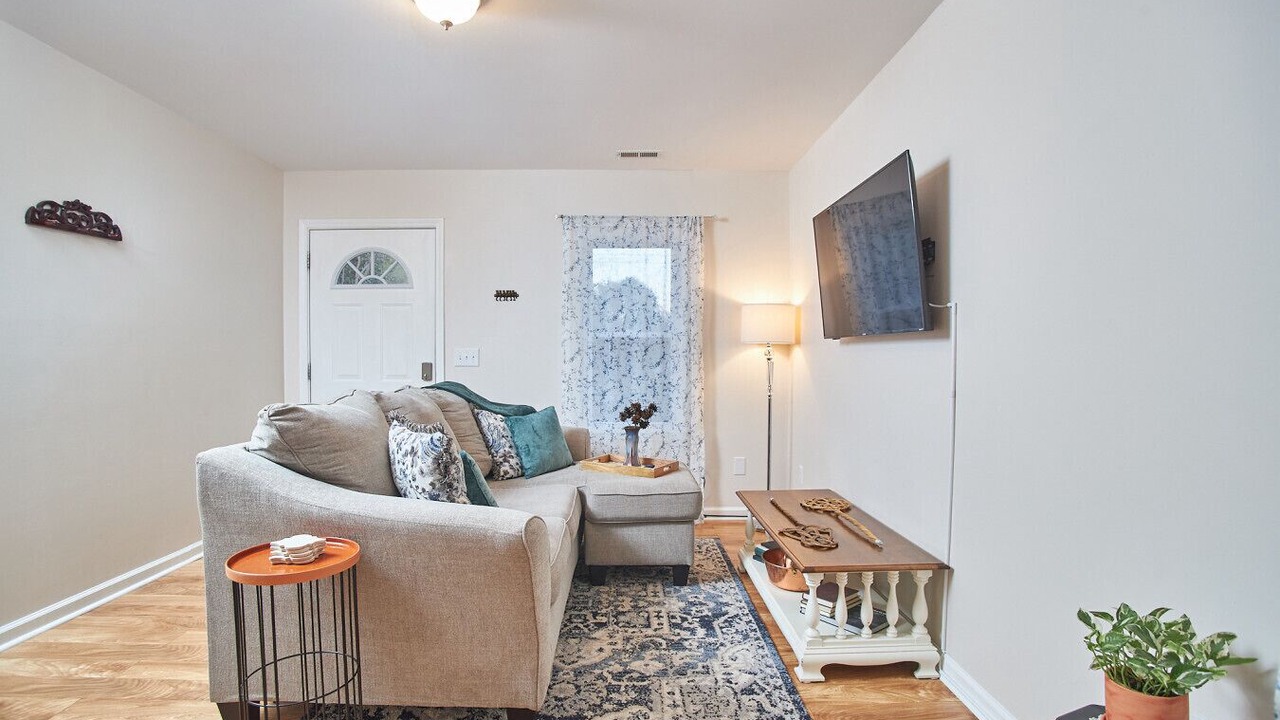 Photo of Livingroom in Apex