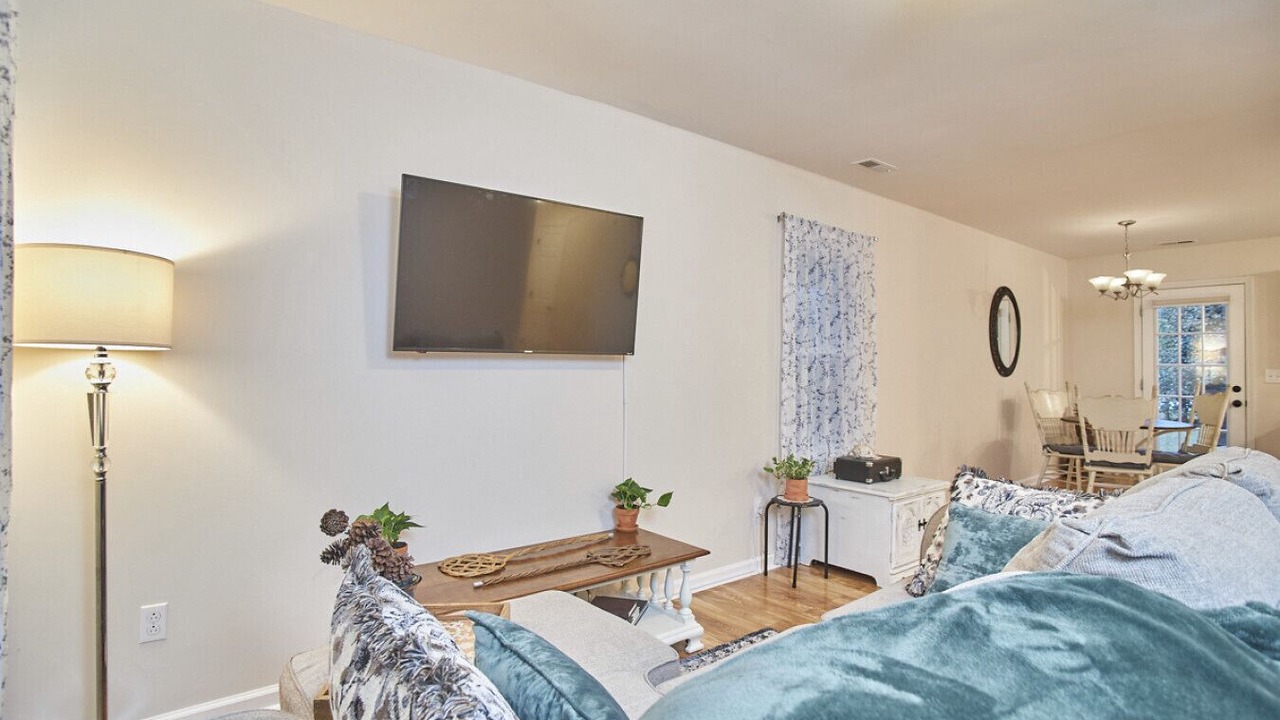 Photo of Livingroom in Apex