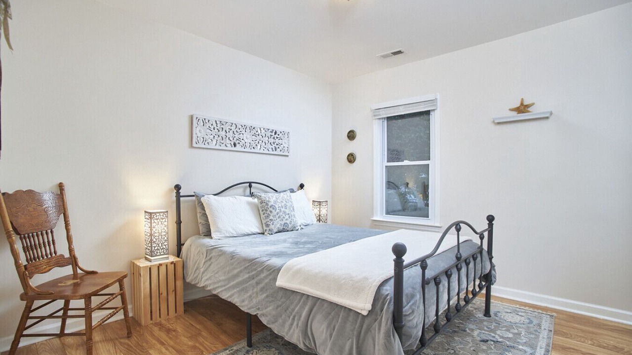 Photo of Bedroom in Apex