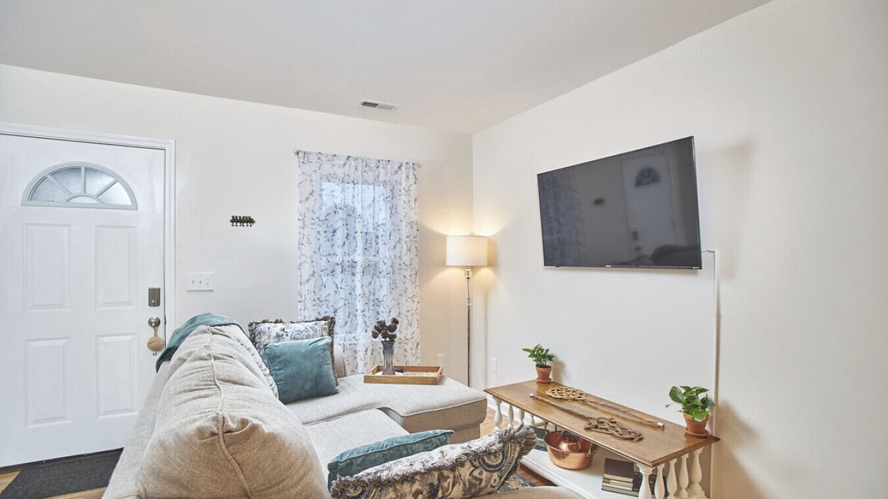 Photo of Livingroom in Apex