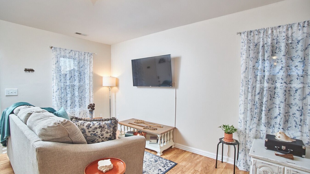 Photo of Livingroom in Apex