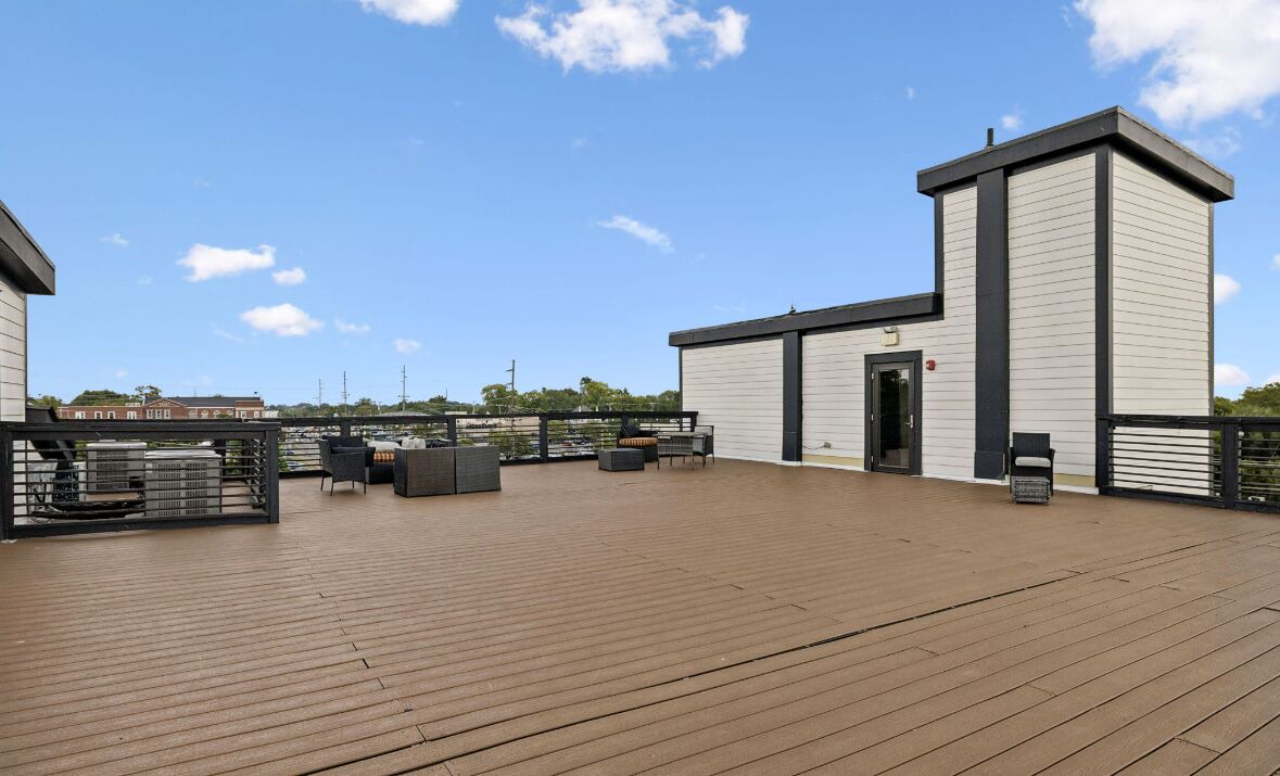 Photo of Patio Balcony in Inglewood