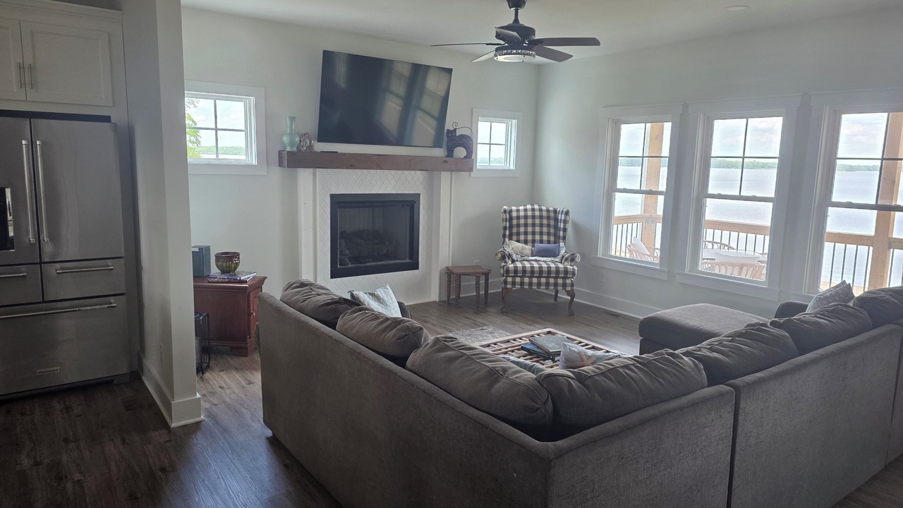 Photo of Livingroom in Spring Grove