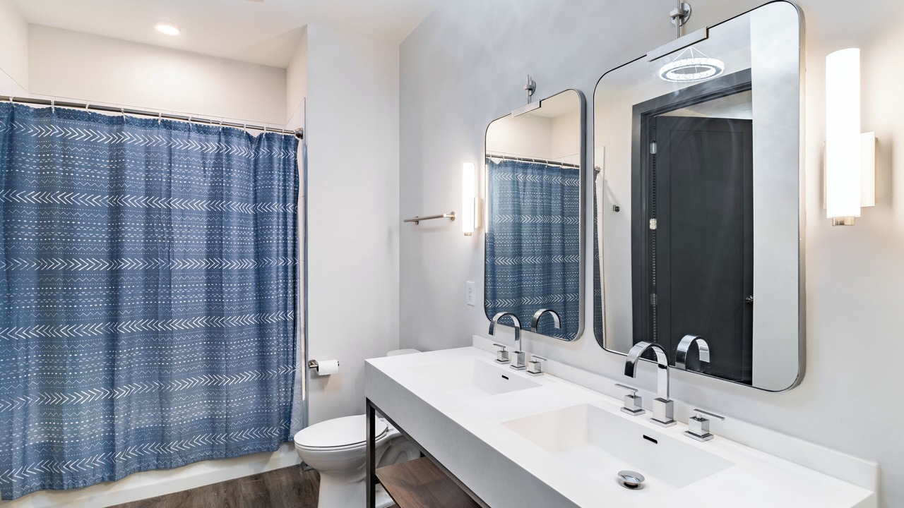 Photo of Bathroom in Rolling Mill Hill