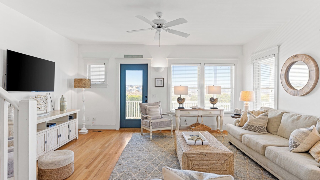 Photo of Livingroom in Flora's Bluff
