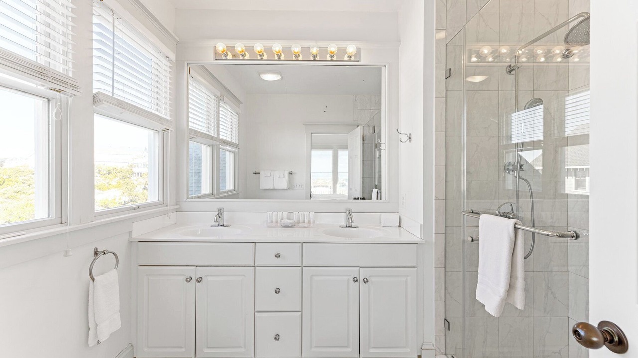 Photo of Bathroom in Flora's Bluff