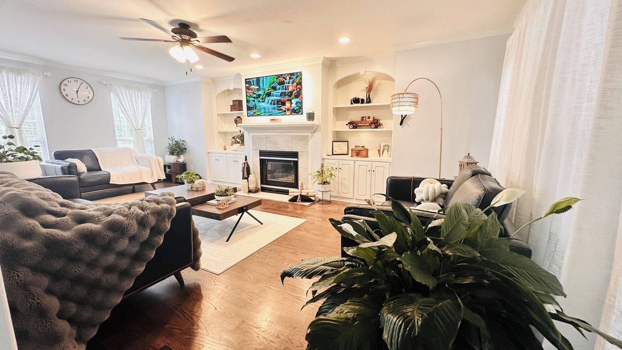 Photo of Livingroom in Evans