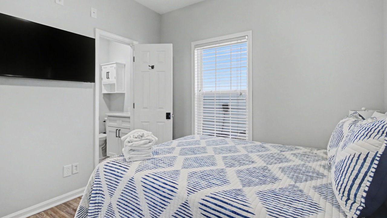 Photo of Bedroom in Surfside Beach