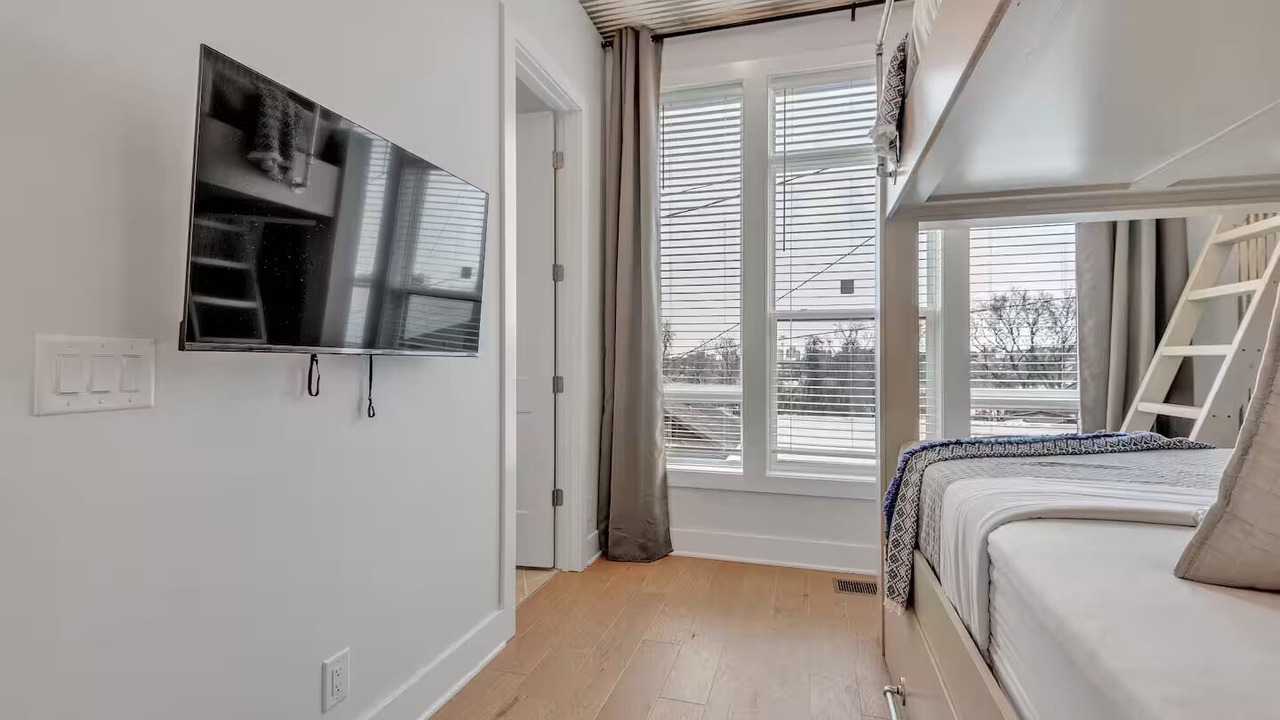 Photo of Bedroom in Corinne Place