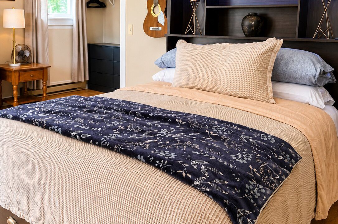 Photo of Bedroom in Laurel Springs