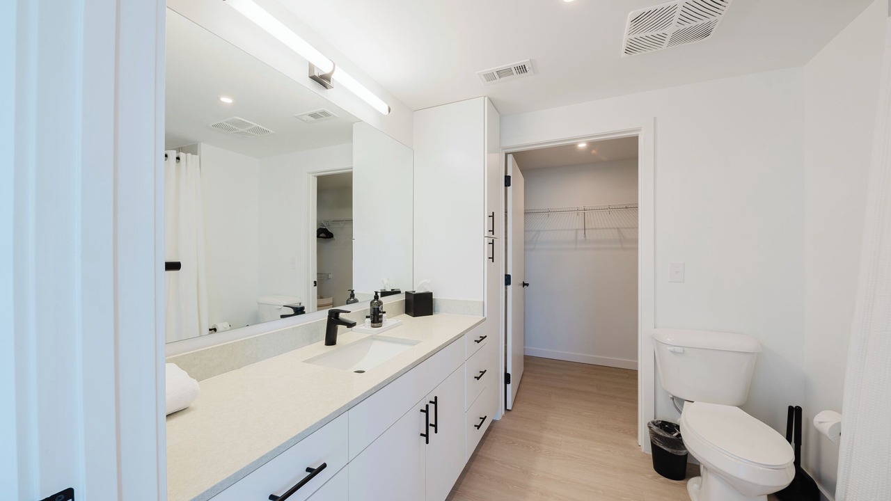 Photo of Bathroom in Optimist Park