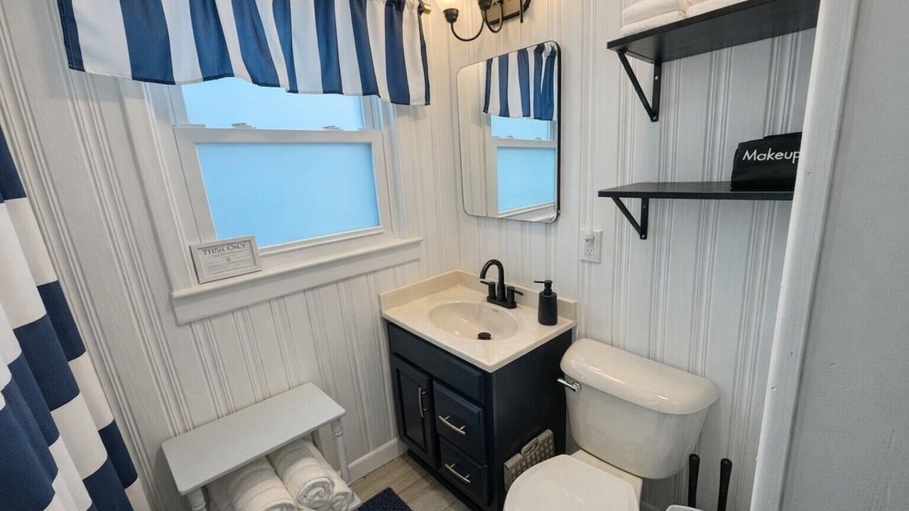 Photo of Bathroom in Carolina Beach