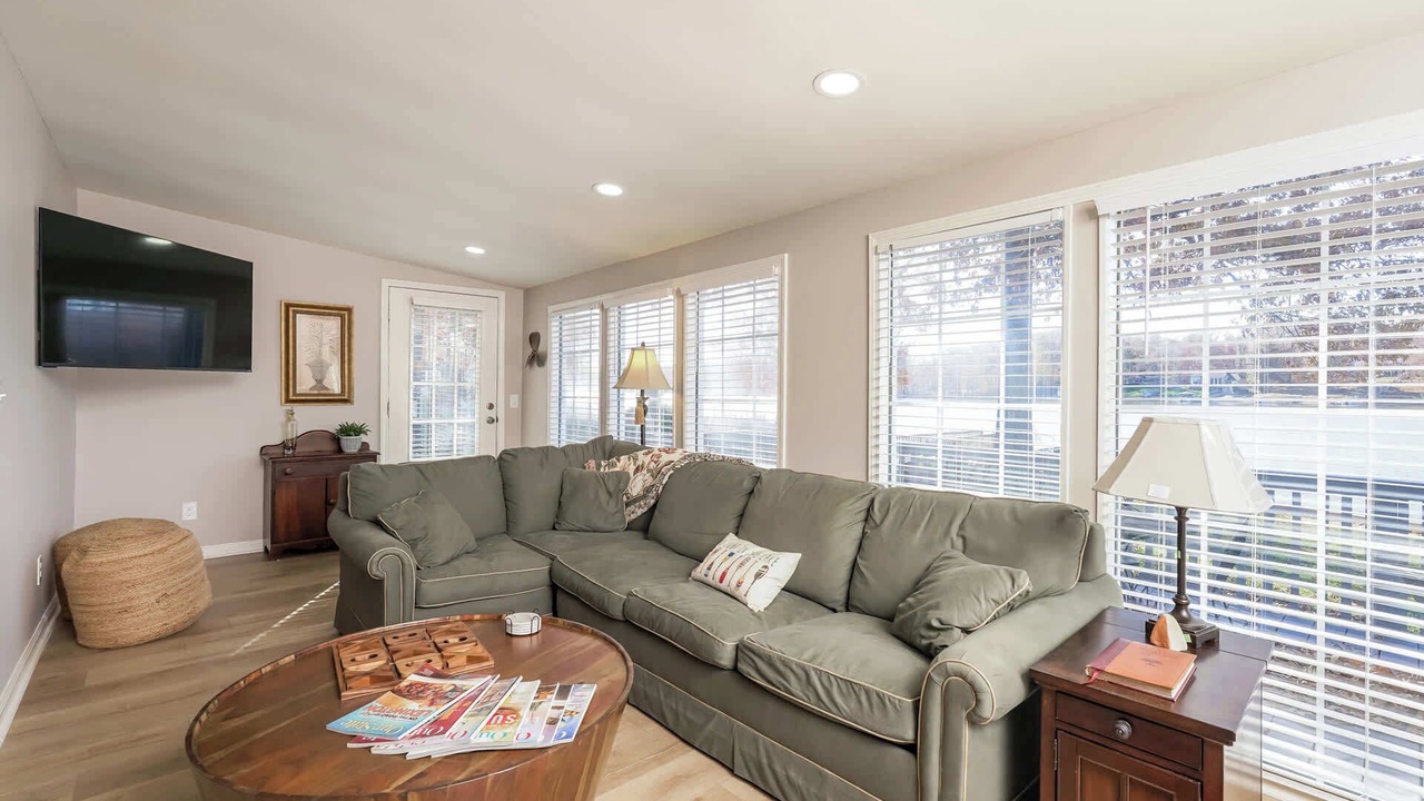 Photo of Livingroom in Southmont