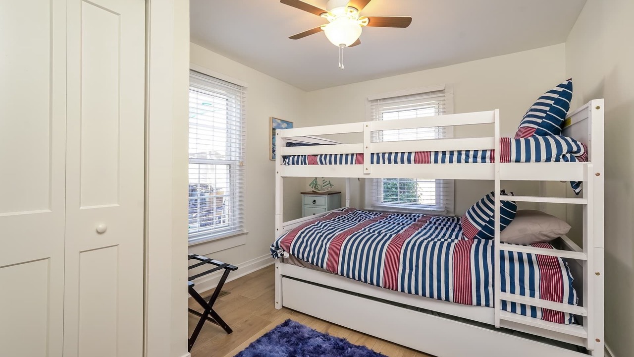 Photo of Bedroom in Southmont