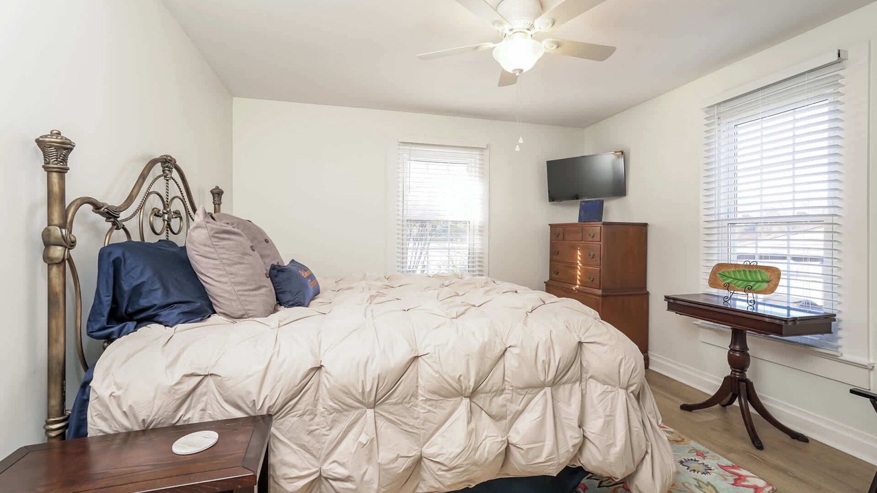 Photo of Bedroom in Southmont