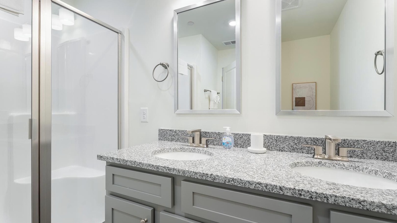 Photo of Bathroom in Port Wentworth