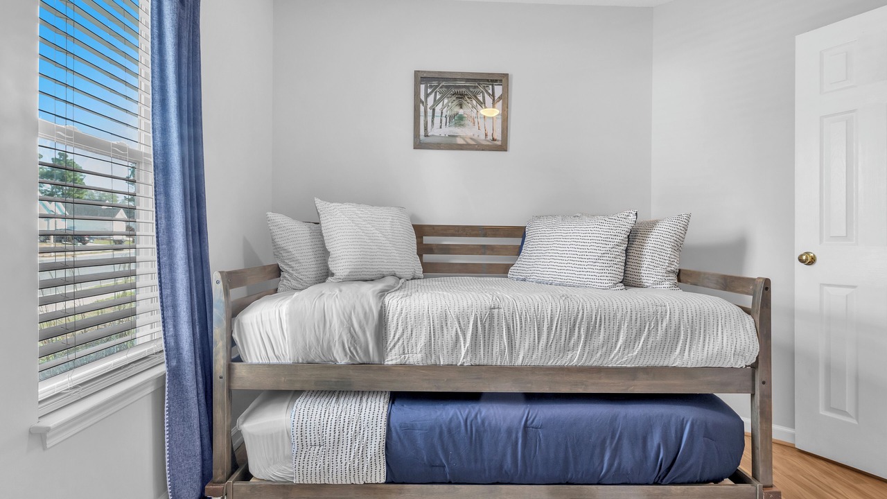 Photo of Bedroom in Myrtle Grove