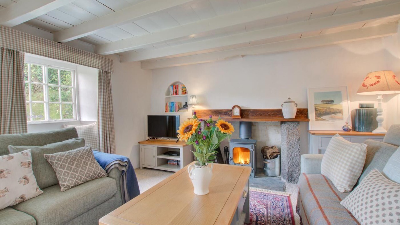 Photo of Livingroom in Helford