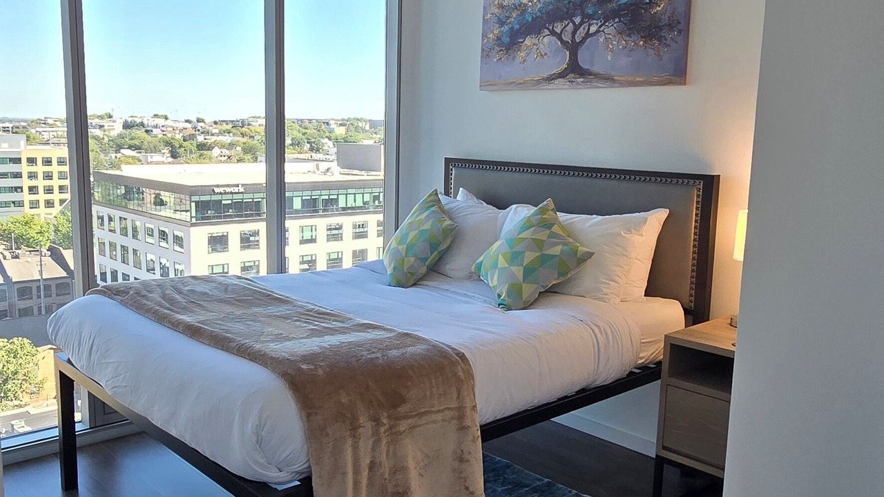 Photo of Bedroom in Music Row