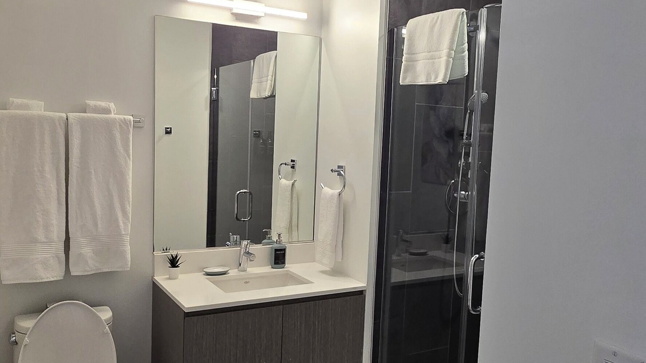 Photo of Bathroom in Music Row