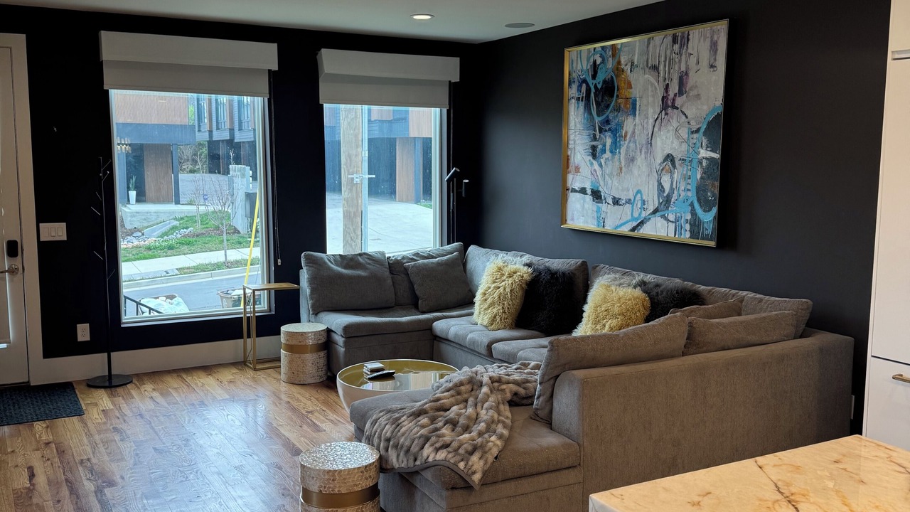 Photo of Livingroom in Talbot's Corner