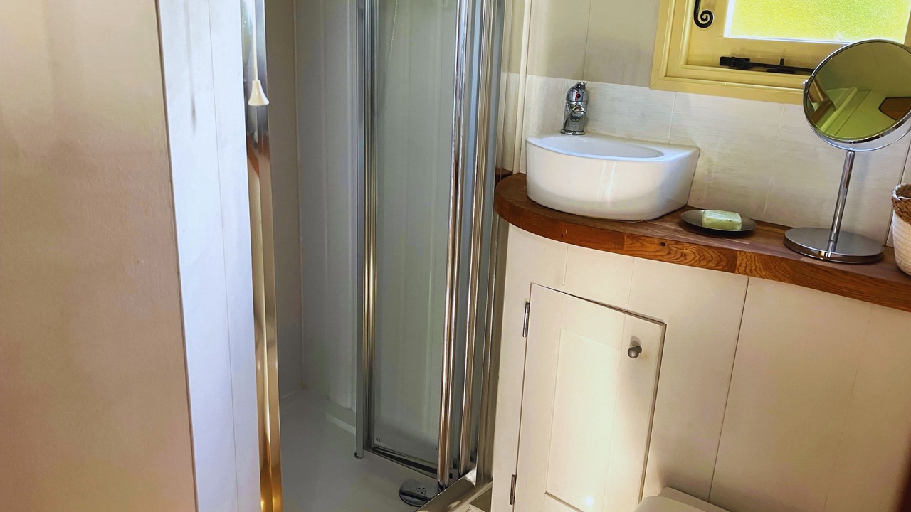 Photo of Bathroom in Beaworthy