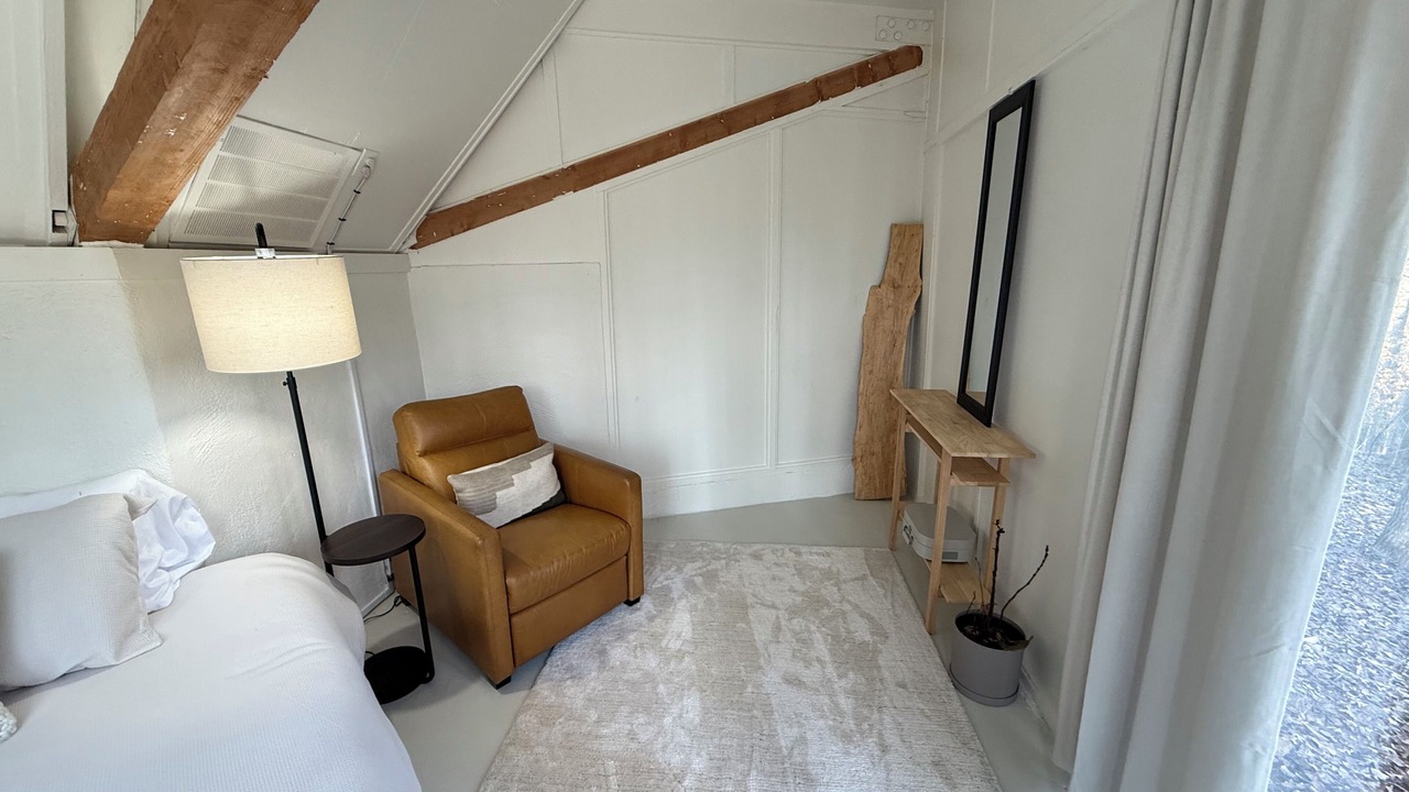 Photo of Bedroom in Jonesville