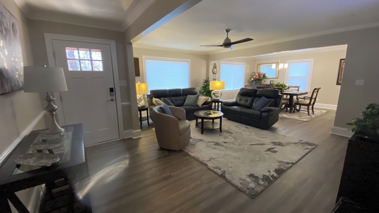 Photo of Livingroom in Brookhaven