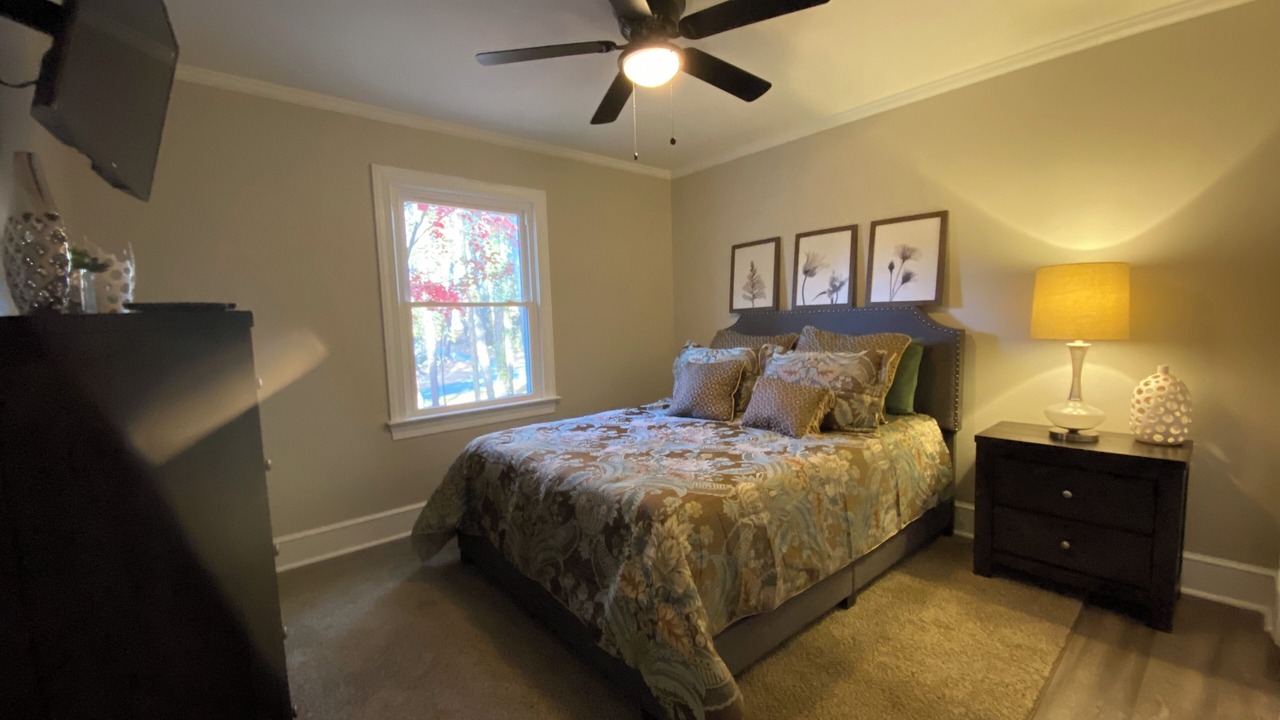 Photo of Bedroom in Brookhaven