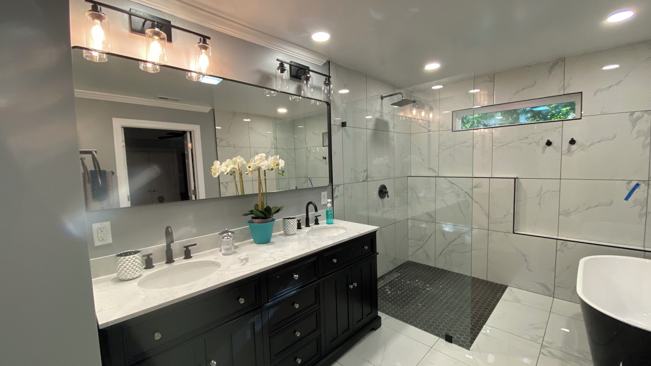 Photo of Bathroom in Brookhaven