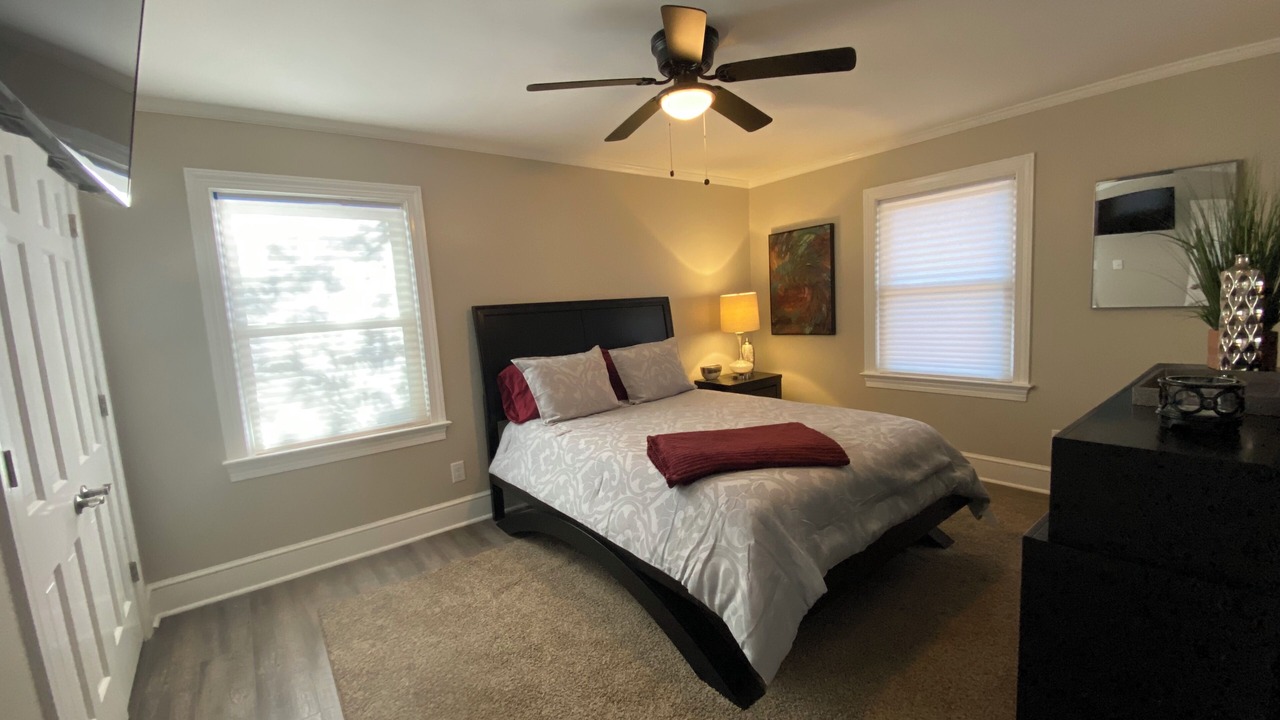 Photo of Bedroom in Brookhaven