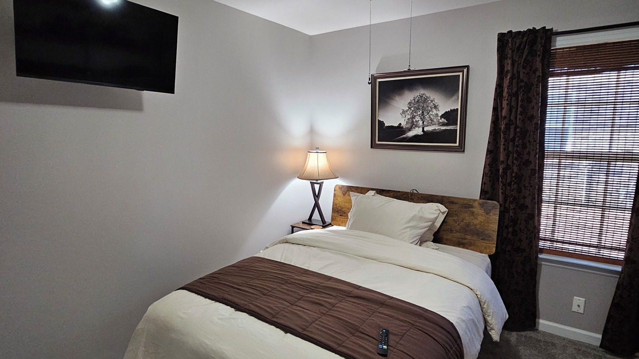 Photo of Bedroom in Grovetown