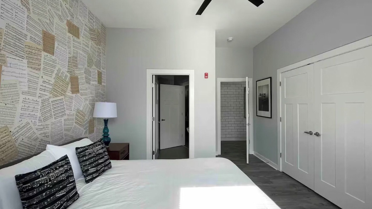 Photo of Bedroom in Hillsboro Village