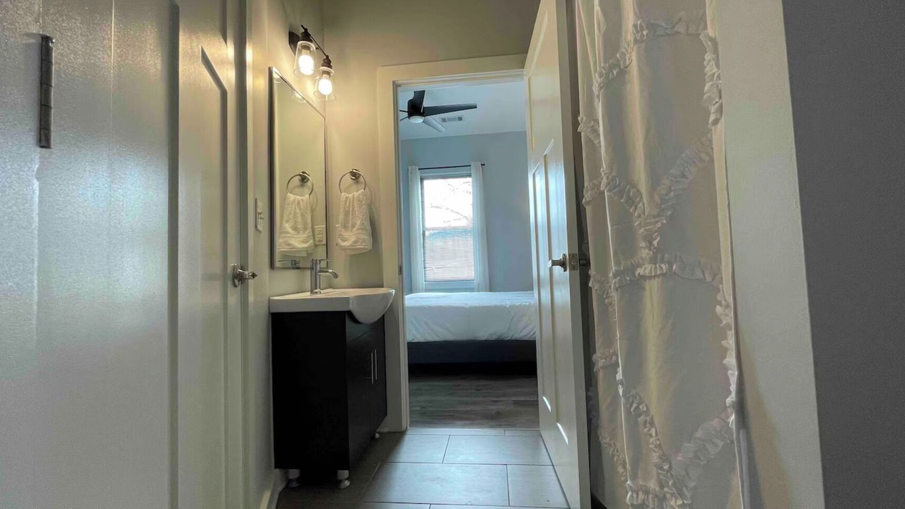 Photo of Bathroom in Hillsboro Village