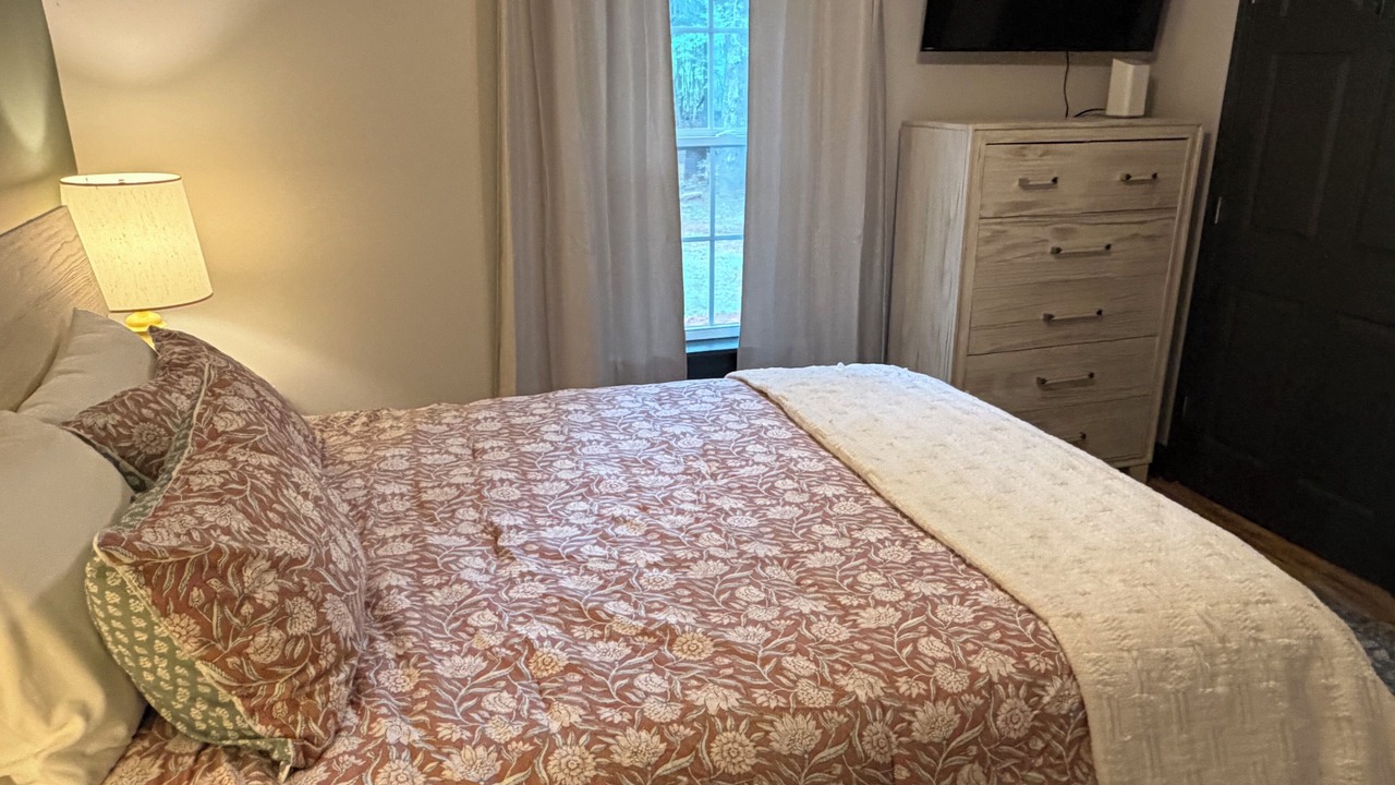 Photo of Bedroom in Grovetown