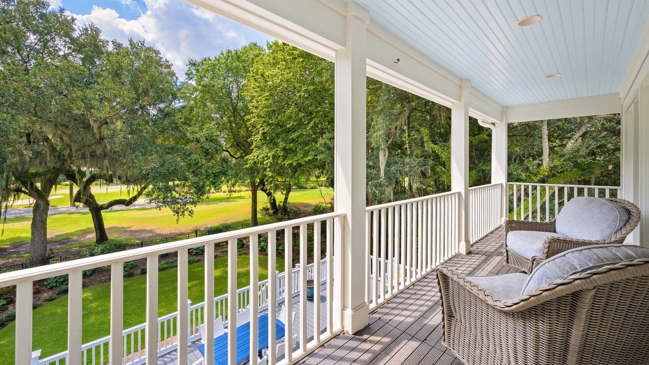 Photo of Patio Balcony in Debordieu Colony