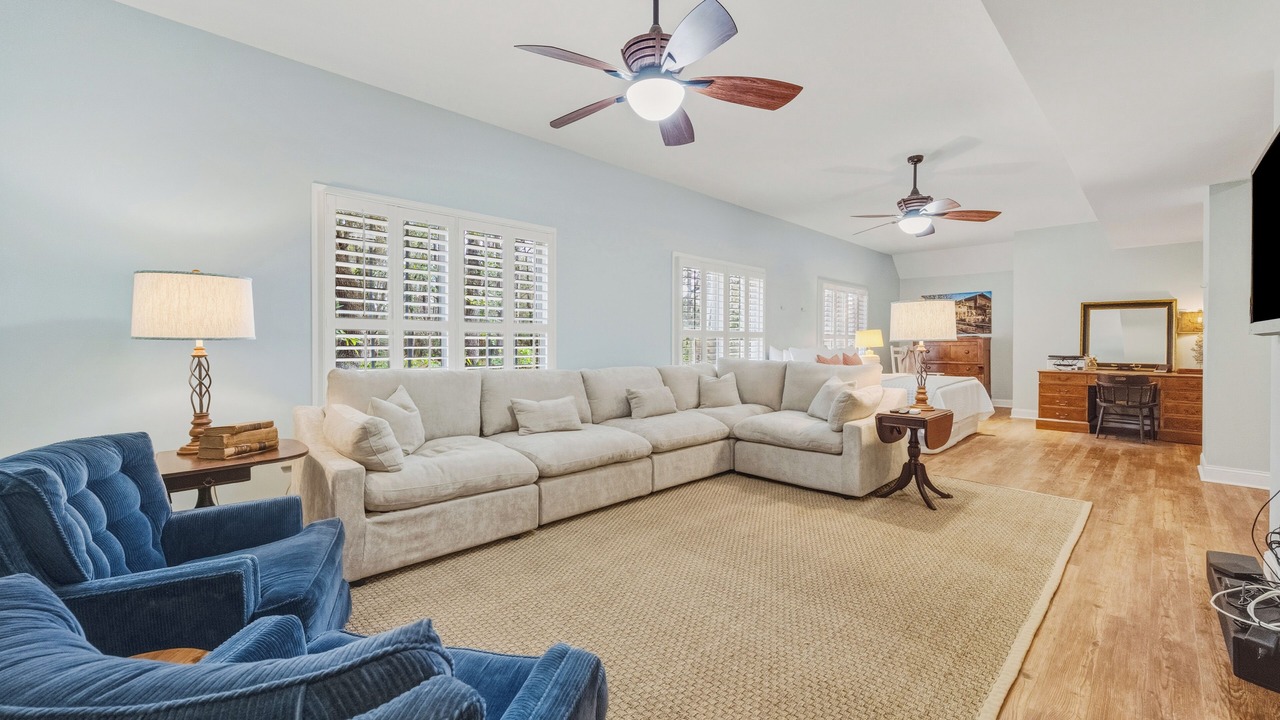 Photo of Livingroom in Debordieu Colony