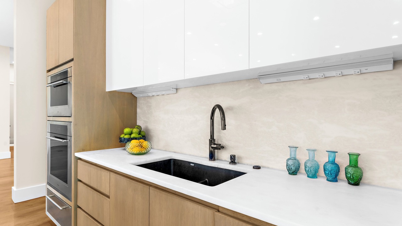 Photo of Kitchen in Vanderhorst Plantation