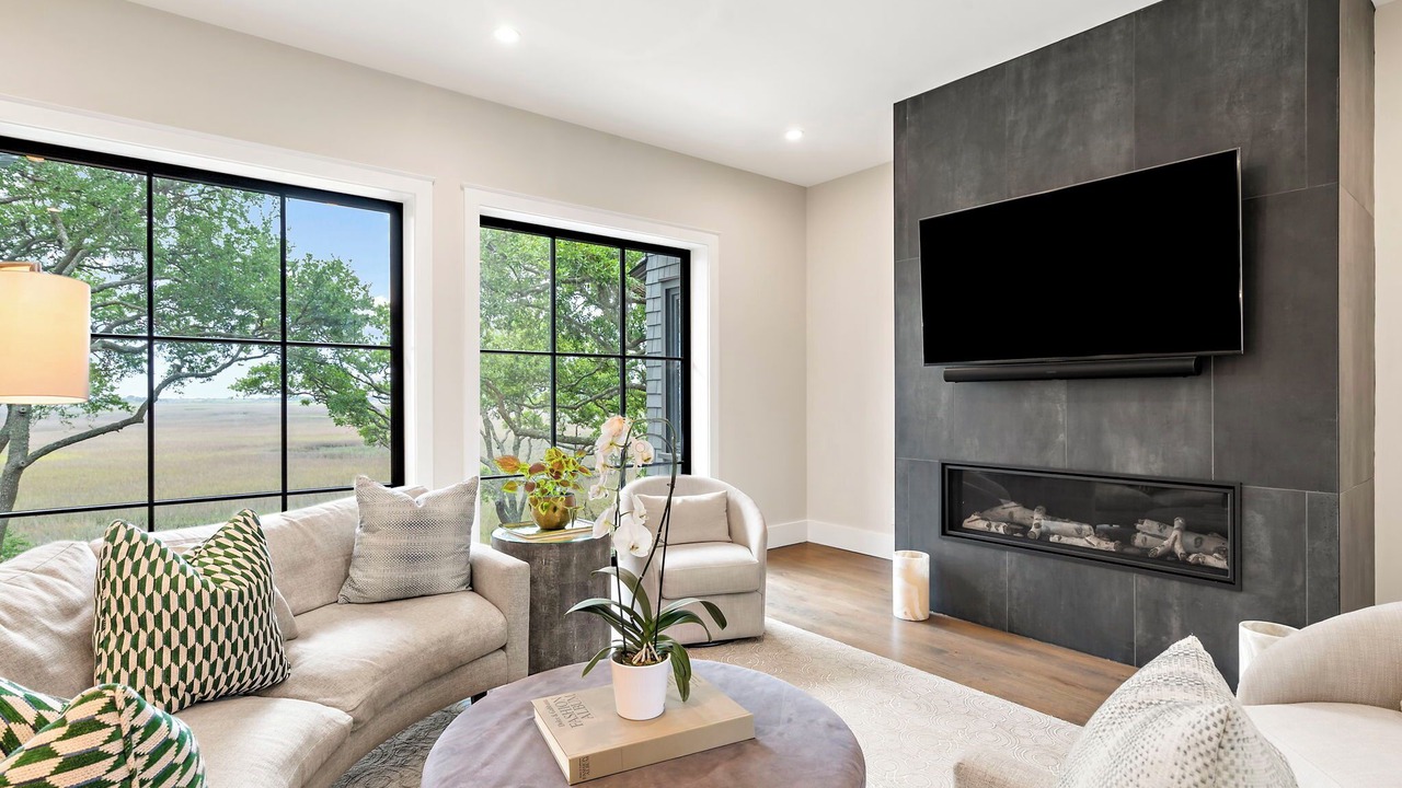 Photo of Livingroom in Vanderhorst Plantation