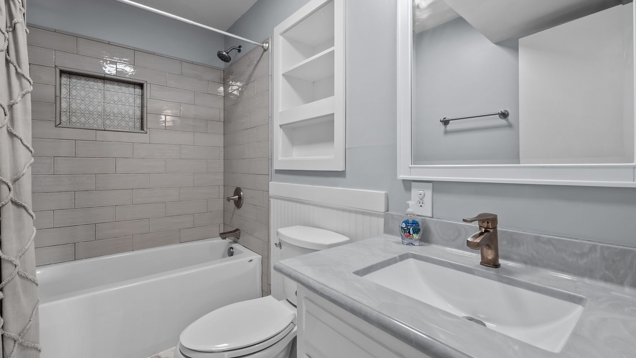 Photo of Bathroom in The Point
