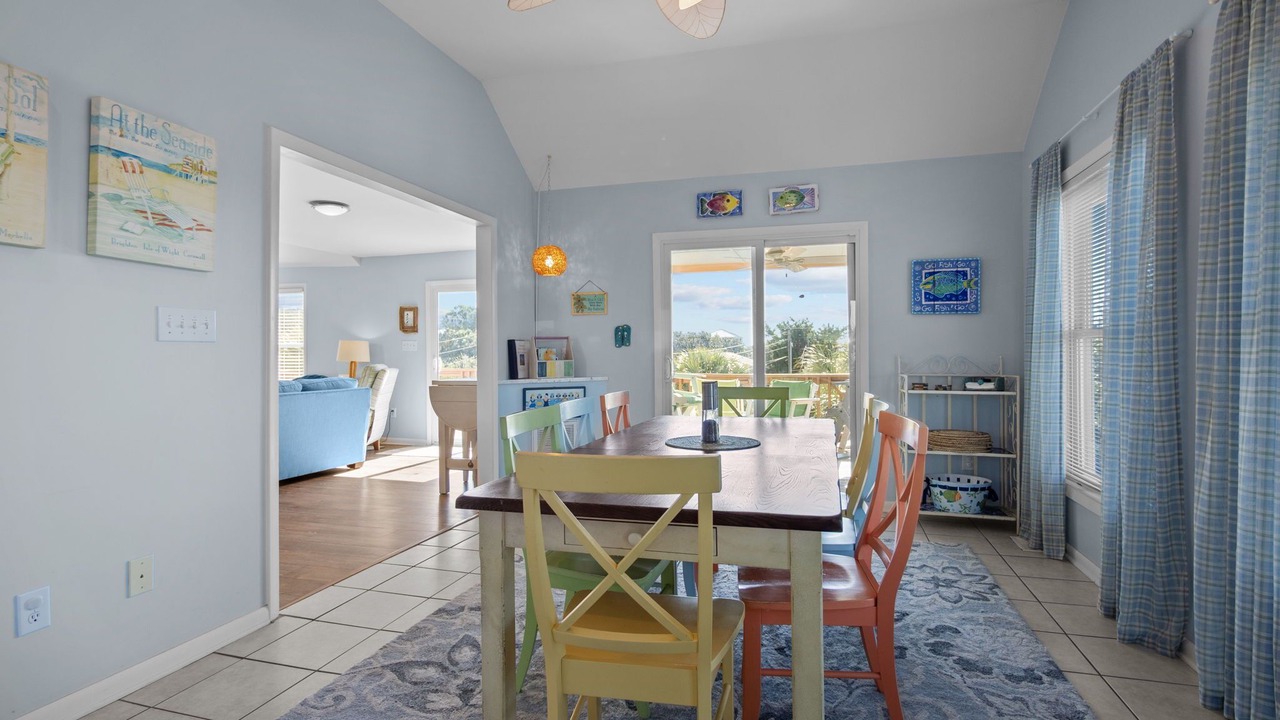 Photo of Livingroom in The Point