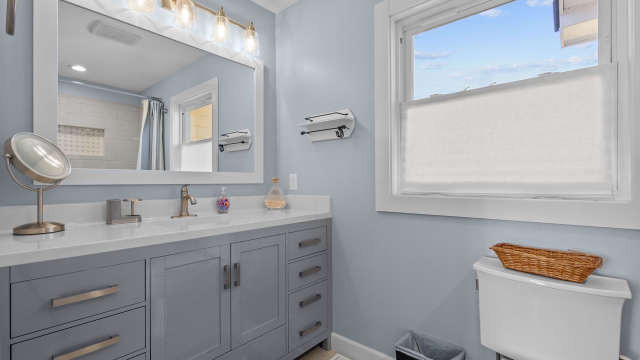 Photo of Bathroom in The Point