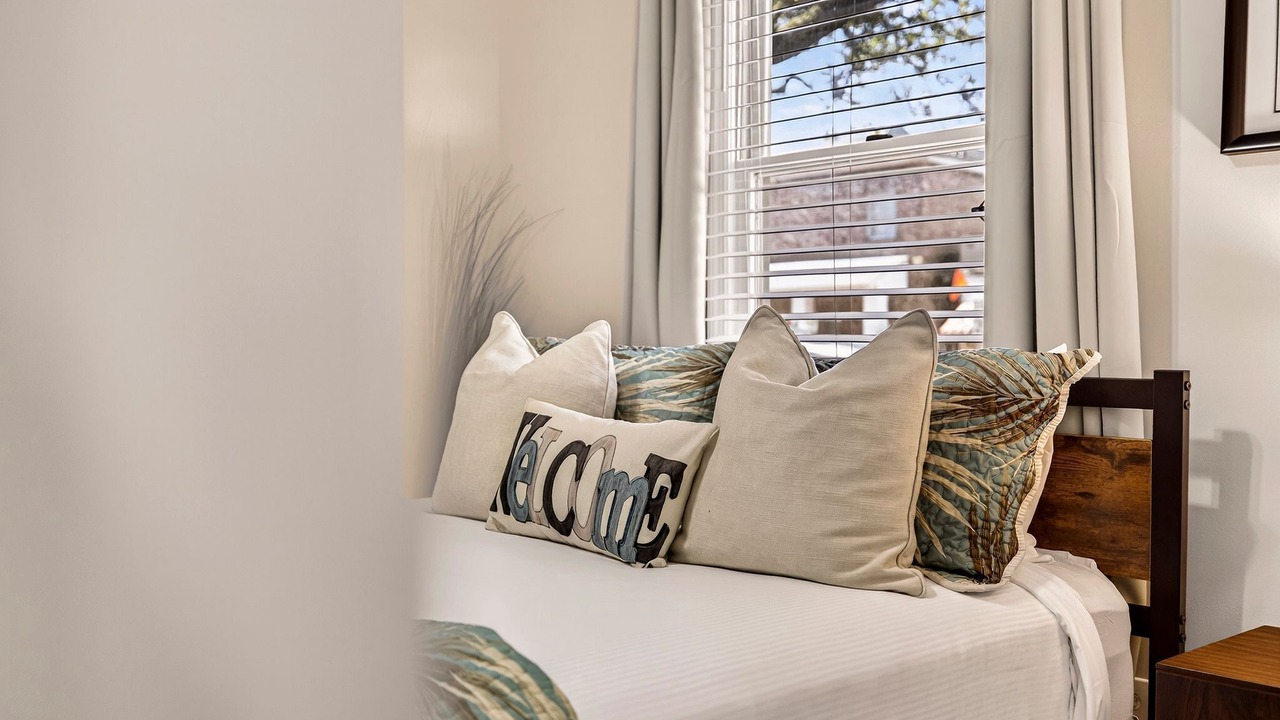 Photo of Bedroom in Metropolitan