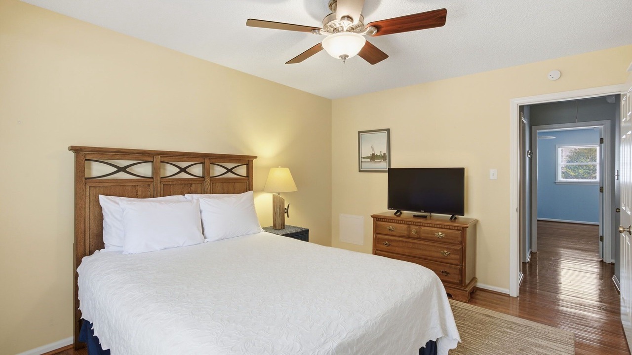 Photo of Bedroom in Tranquil Harbour