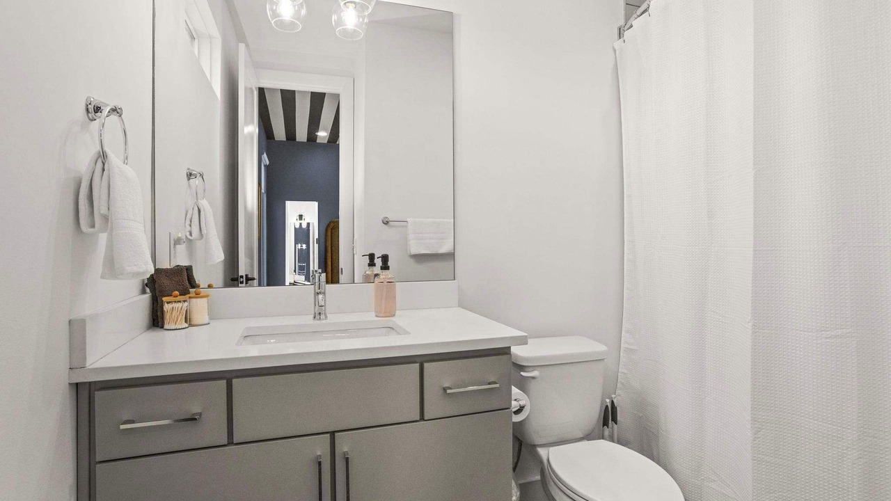 Photo of Bathroom in Eighth Avenue